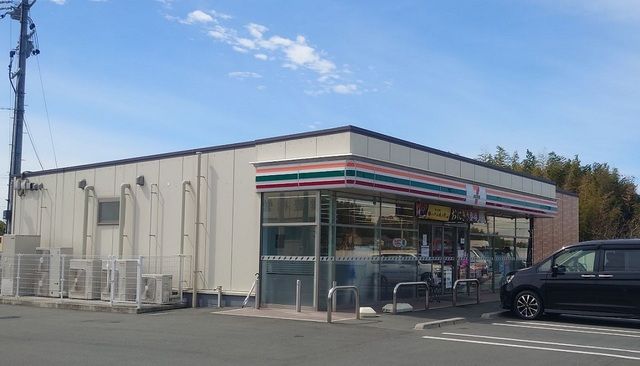 近くのセブンイレブンまで850m(徒歩11分)