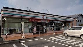 近くのセブンイレブン 八代千丁町店まで450m（徒歩6分）