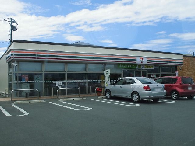 近くのセブンイレブン　伊那高尾町店まで170m（徒歩3分）