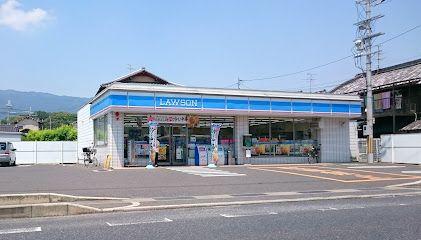 近くのコンビニまで1,200m（徒歩15分）