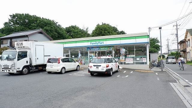 近くのファミリーマート清瀬上清戸店まで400m(徒歩5分)