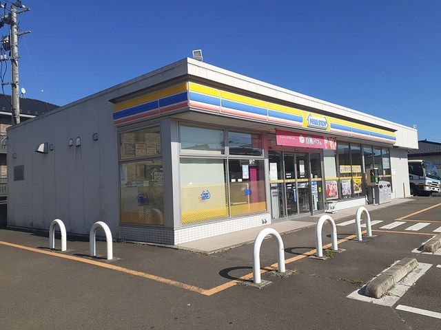 近くのコンビニまで2,297m（徒歩29分）