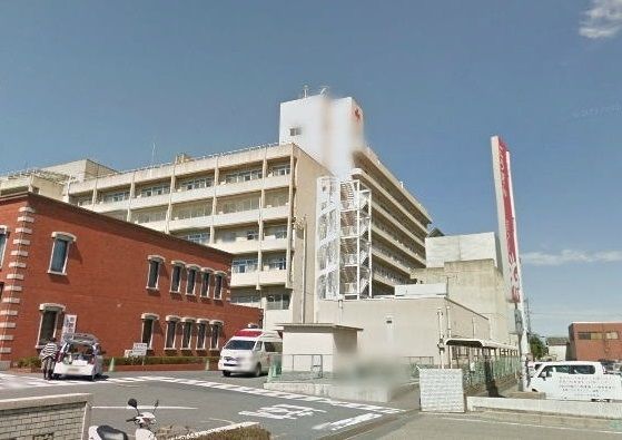 近くの益田赤十字病院まで2,500m(徒歩32分)