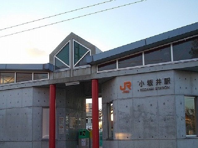 近くのJR西小坂井駅まで750m(徒歩10分)