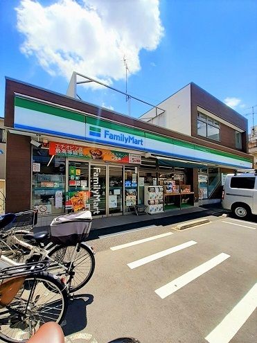 近くのファミリーマート豊島千早一丁目まで155m(徒歩2分)
