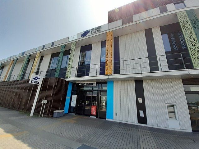 近くの市営地下鉄東西線　荒井駅まで626m（徒歩8分）