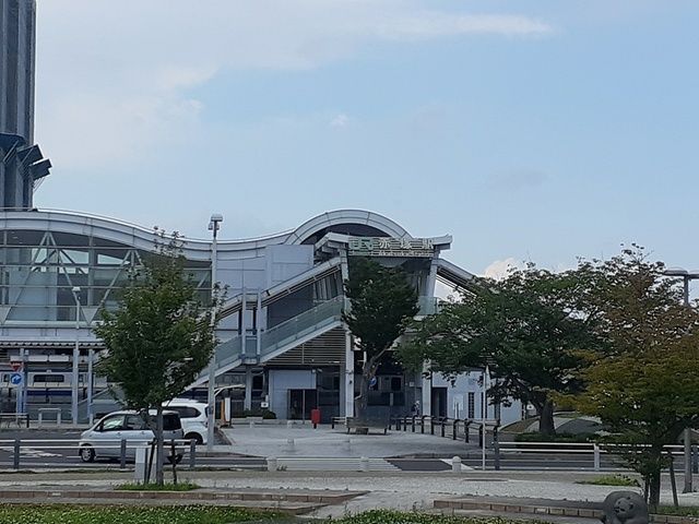 近くの駅まで1,100m（徒歩14分）