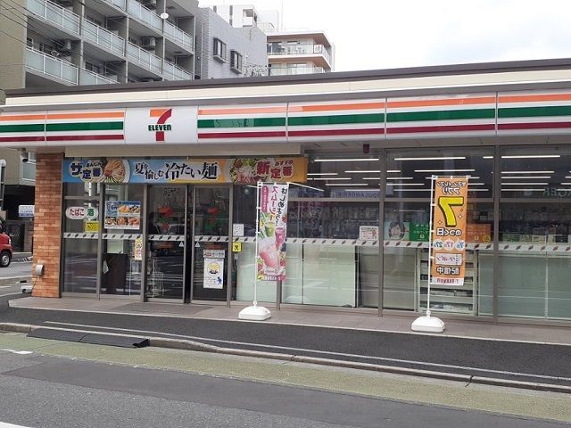 近くのセブンイレブン川崎多摩区役所前まで350m(徒歩5分)