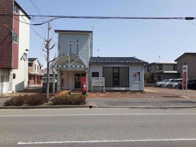 近くの鶴岡朝暘町郵便局まで900m（徒歩12分）