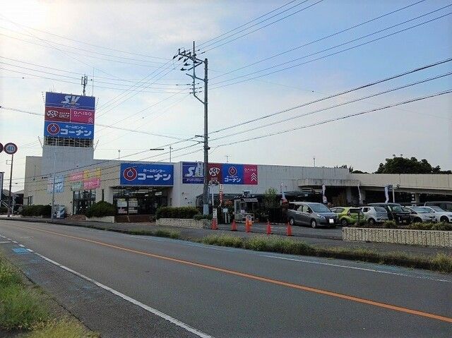 近くのスーパーバリュー入間春日町店まで600m（徒歩8分）