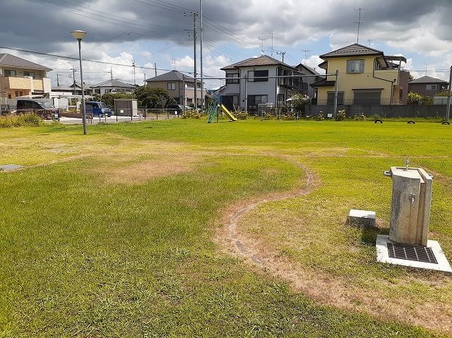 近くの太陽の公園まで400m（徒歩5分）