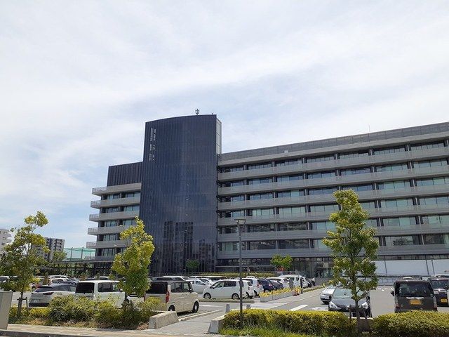近くの役所まで1,020m（徒歩13分）