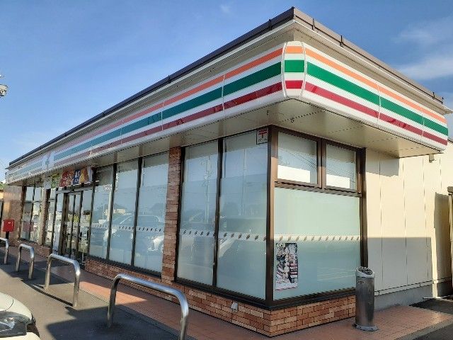 近くのセブンイレブン安中原市店まで600m（徒歩8分）