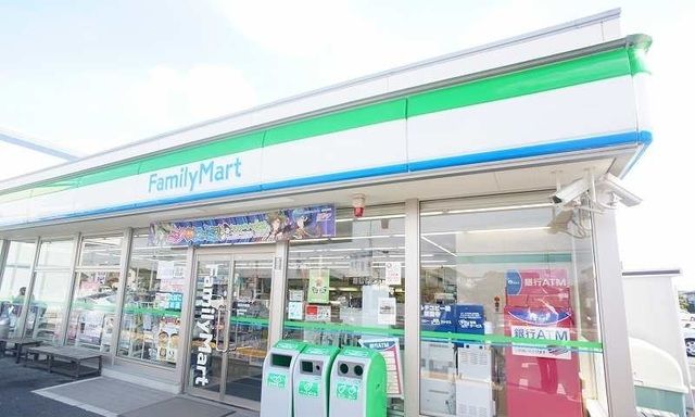 近くのファミリーマート我孫子都店まで400m(徒歩5分)