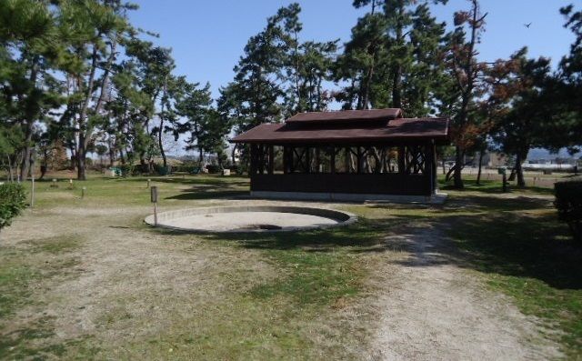 近くの海浜運動公園まで1,100m（徒歩14分）