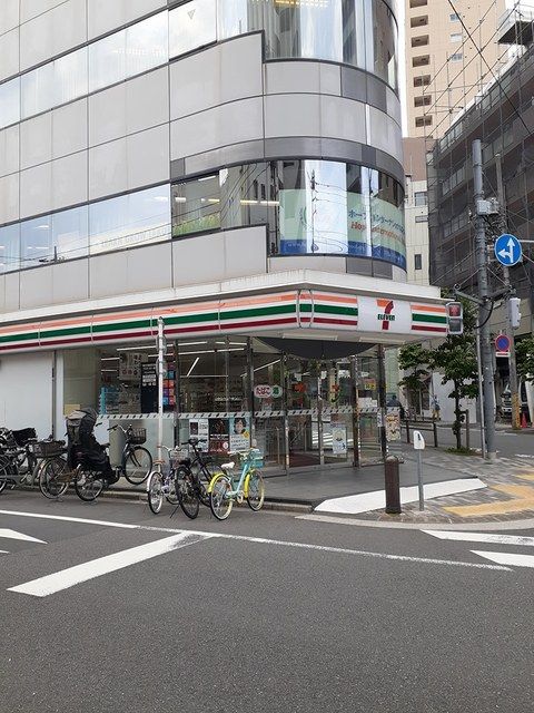 近くのセブンイレブンまで76m(徒歩1分)