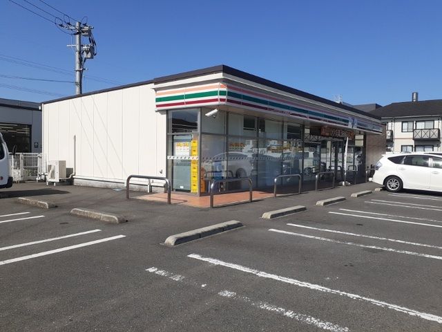 近くのセブンイレブン　中郷4丁目店まで500m（徒歩7分）