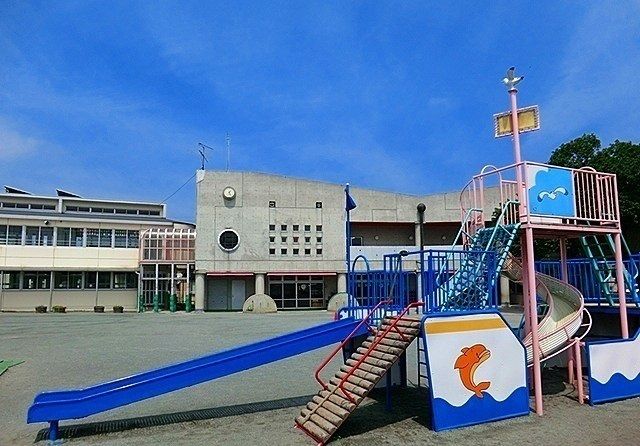 近くの幼稚園・保育園まで1,100m（徒歩14分）