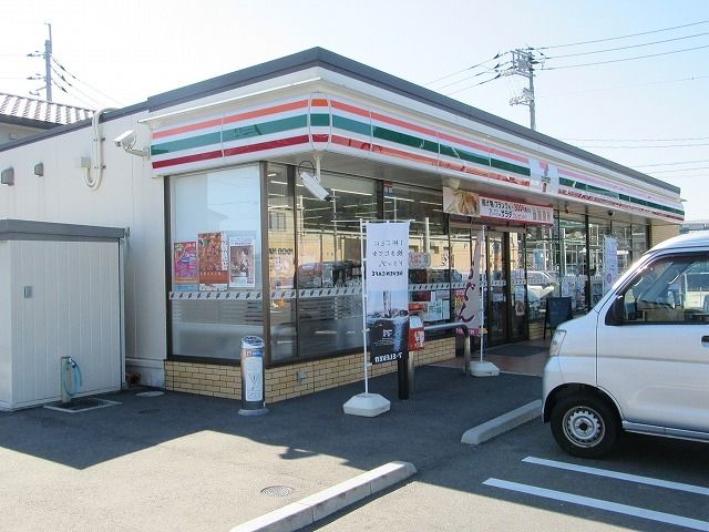 近くのセブンイレブン周南富田店まで550m(徒歩7分)