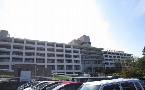 近くの病院まで3,300m（徒歩42分）