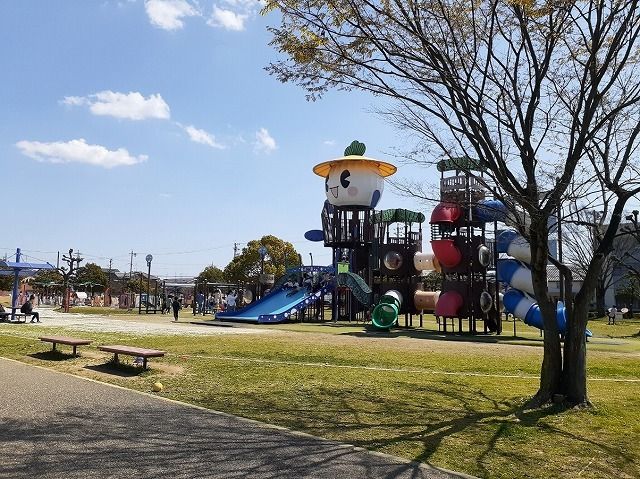近くの笠松町運動公園まで350m(徒歩5分)