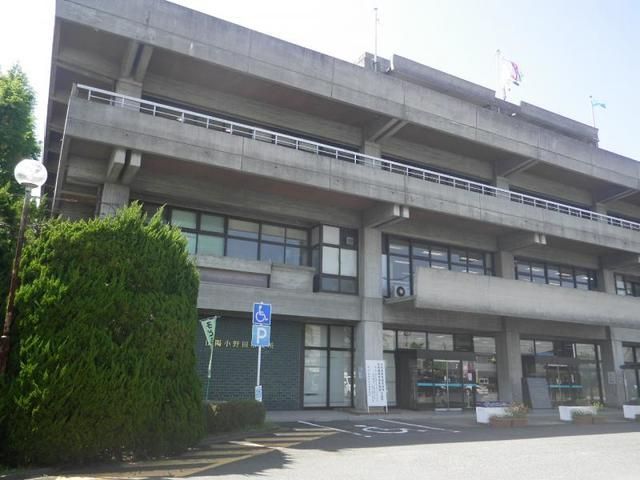 近くの山陽小野田市役所まで1,200m（徒歩15分）