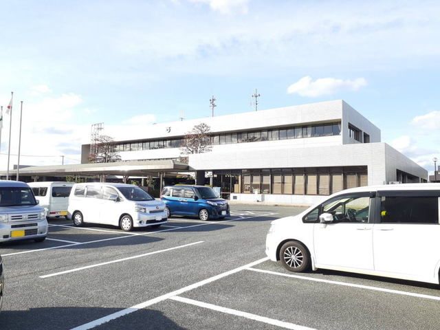 近くの粕屋町役場まで1,100m(徒歩14分)