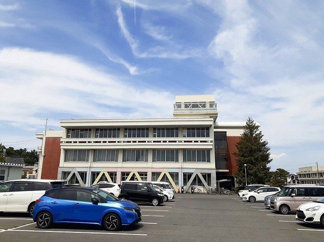 近くの登米市役所まで600m（徒歩8分）