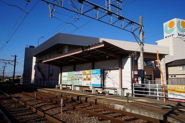 近くの駅まで850m（徒歩11分）