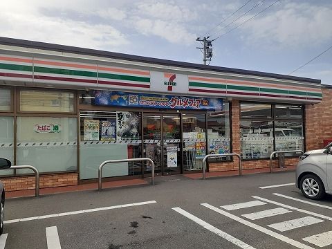 近くのコンビニまで1,500m（徒歩19分）