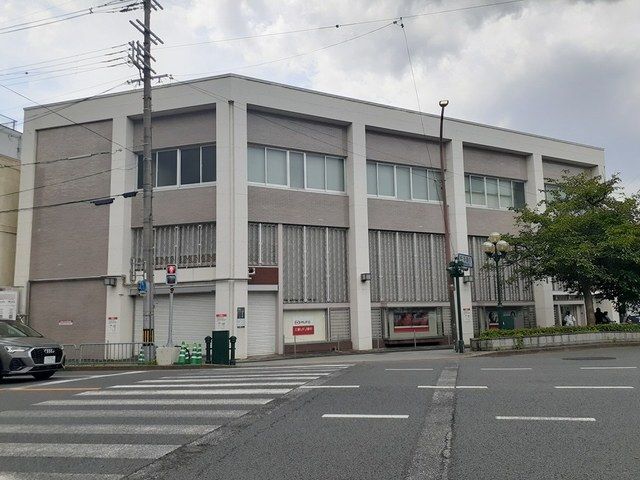 近くの三菱東京UFJ銀行 西陣支店まで220m(徒歩3分)