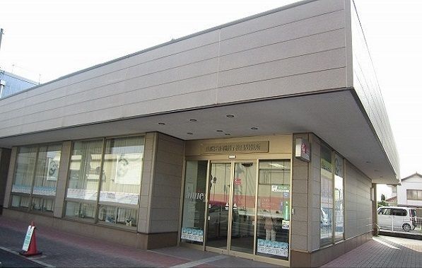 近くの銀行まで1,900m（徒歩24分）