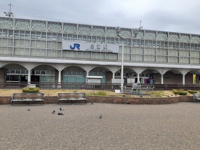 近くのＪＲ住道駅まで1,700m（徒歩22分）