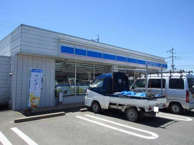 近くのローソン神埼鶴店まで2,000m（徒歩25分）