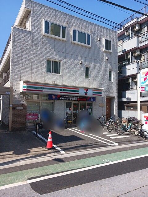 近くのセブンイレブンまで68m（徒歩1分）