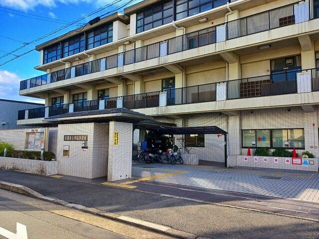 近くの京都市吉祥院図書館まで290m(徒歩4分)