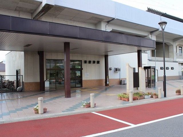 近くの駅まで1,700m（徒歩22分）
