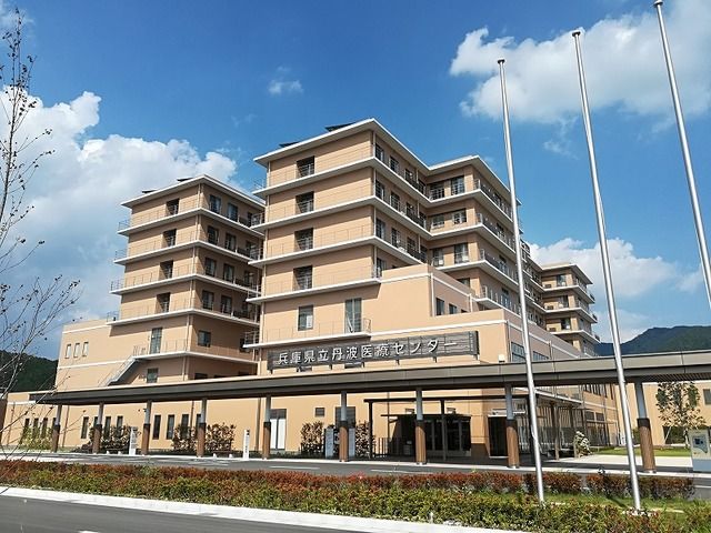 近くの病院まで2,400m（徒歩30分）