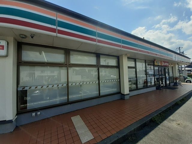 近くのセブンイレブン篠山黒岡店様まで293m（徒歩4分）