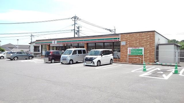 近くのセブンイレブン　由布挾間店まで1,100m（徒歩14分）