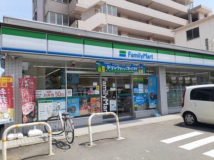 近くのコンビニまで360m（徒歩5分）