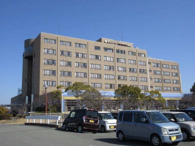 近くの柳川リハビリテーション病院まで730m（徒歩10分）