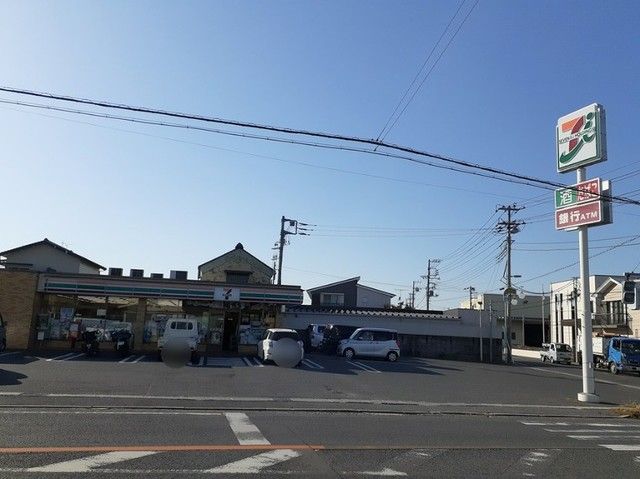 近くのコンビニまで500m（徒歩7分）