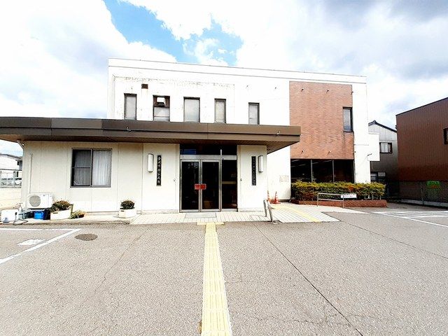 近くの金沢市額市民センターまで800m(徒歩10分)