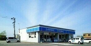 近くのコンビニまで800m（徒歩10分）