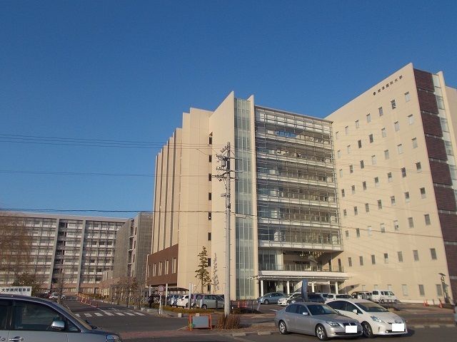 近くの岐阜大学医学部付属病院まで1,600m（徒歩20分）