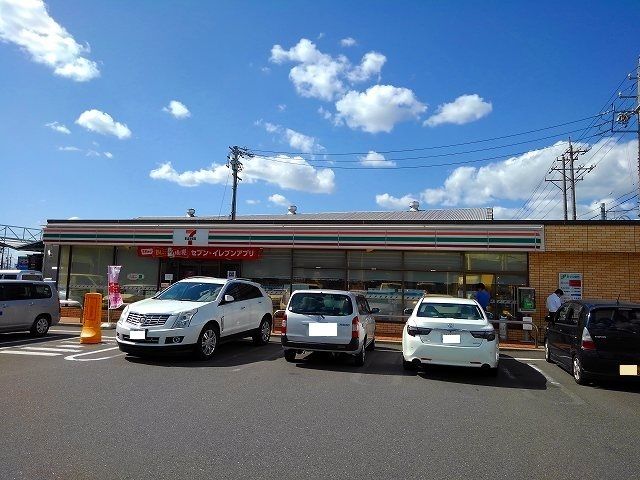 近くのセブンイレブン　　インター西店まで500m（徒歩7分）