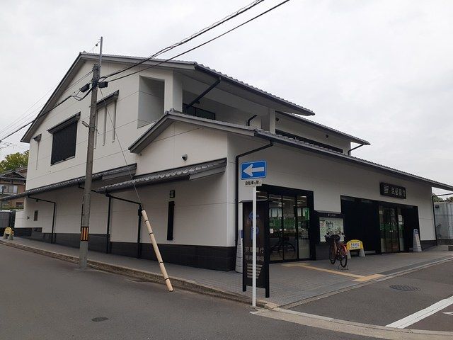 近くの銀行まで170m（徒歩3分）