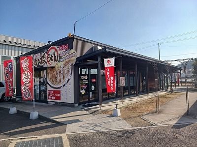 近くのさか枝うどん仏生山店さんまで850m(徒歩11分)