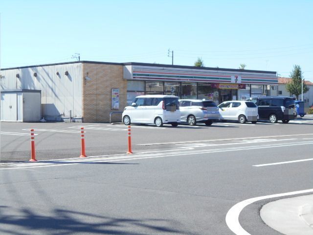 近くのコンビニまで210m（徒歩3分）